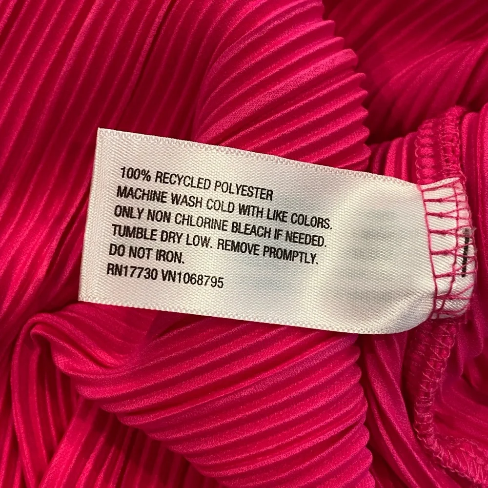 A New Day Vibrant Pink Long Sleeve Top Size Medium - Picture 7 of 7